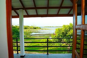 Lake Villa Resort