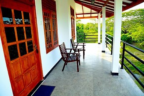 Lake Villa Resort