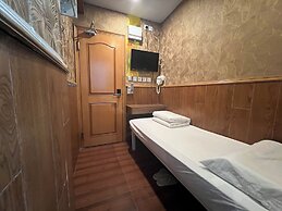 Kowloon New Hostel