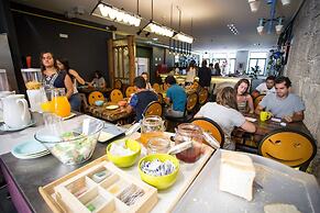 Nice Way Porto Hostel