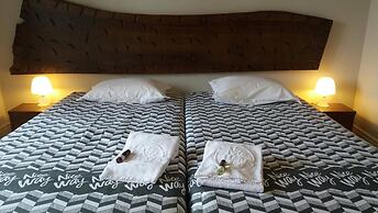 Nice Way Porto Hostel