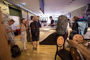 Nice Way Porto Hostel