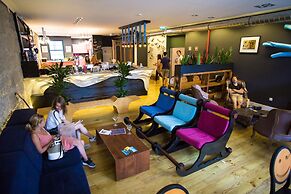 Nice Way Porto Hostel