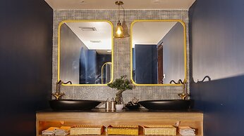 Vannasut Hotel and Spa