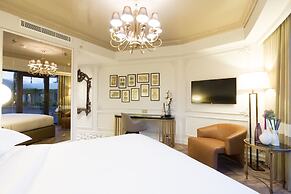 DoubleTree by Hilton Hotel Izmir Airport