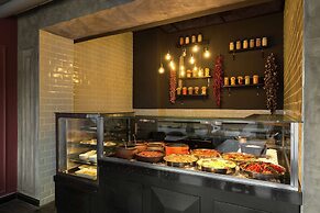 DoubleTree by Hilton Hotel Izmir Airport