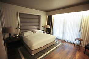 DoubleTree by Hilton Hotel Izmir Airport