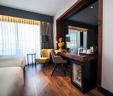 DoubleTree by Hilton Hotel Izmir Airport