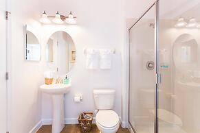 Villa Oasis Sunset 6 Bedroom Reunion