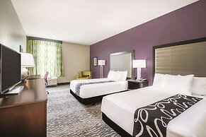 La Quinta Inn & Suites by Wyndham Clifton Park/Saratoga Area
