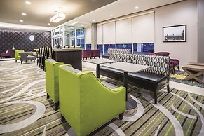 La Quinta Inn & Suites by Wyndham Clifton Park/Saratoga Area