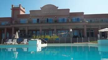 Howard Johnson by Wyndham Chascomus