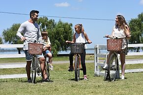 Howard Johnson by Wyndham Chascomus