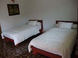 Khunnam Rimtarn Resort