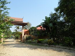 Khunnam Rimtarn Resort