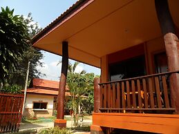 Khunnam Rimtarn Resort