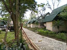 Khunnam Rimtarn Resort