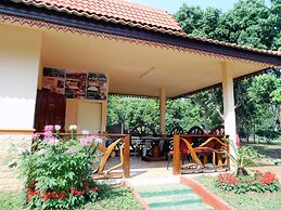 Khunnam Rimtarn Resort