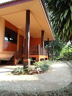 Khunnam Rimtarn Resort