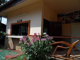 Khunnam Rimtarn Resort