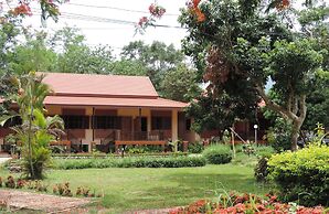 Khunnam Rimtarn Resort