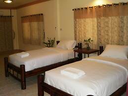 Khunnam Rimtarn Resort