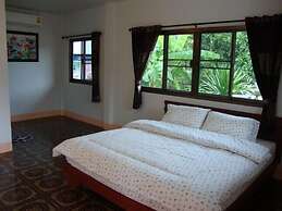 Khunnam Rimtarn Resort