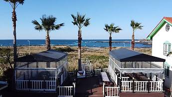 Morning Beach Pension