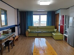 Morning Beach Pension