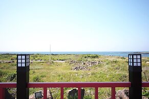 Morning Beach Pension