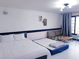 Morning Beach Pension