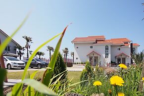 Morning Beach Pension