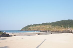 Morning Beach Pension