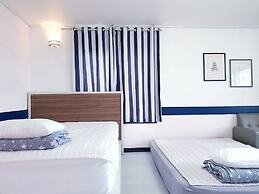 Morning Beach Pension