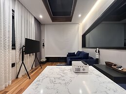 Morning Beach Pension