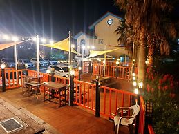 Morning Beach Pension