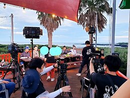 Morning Beach Pension