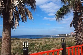 Morning Beach Pension