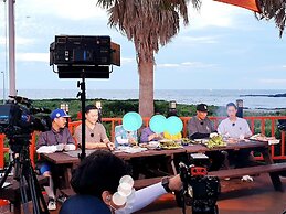 Morning Beach Pension