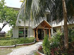 NAZAKI BEACH HOTEL