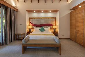Dhigufaru Island Resort