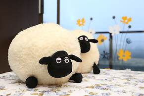 Shangri-La Manor - Adults Only