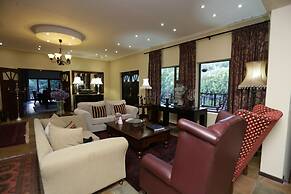 Shangri-La Manor - Adults Only