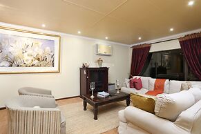 Shangri-La Manor - Adults Only