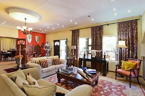 Shangri-La Manor - Adults Only