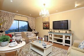 Shangri-La Manor - Adults Only