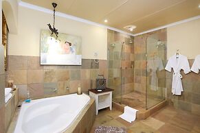 Shangri-La Manor - Adults Only