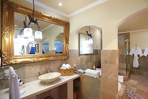 Shangri-La Manor - Adults Only