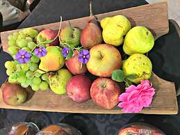 Shangri-La Manor - Adults Only