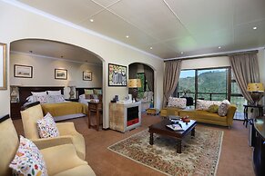 Shangri-La Manor - Adults Only